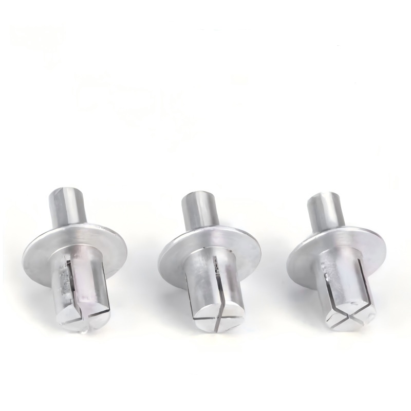 Teras konsisten menembusi rivet