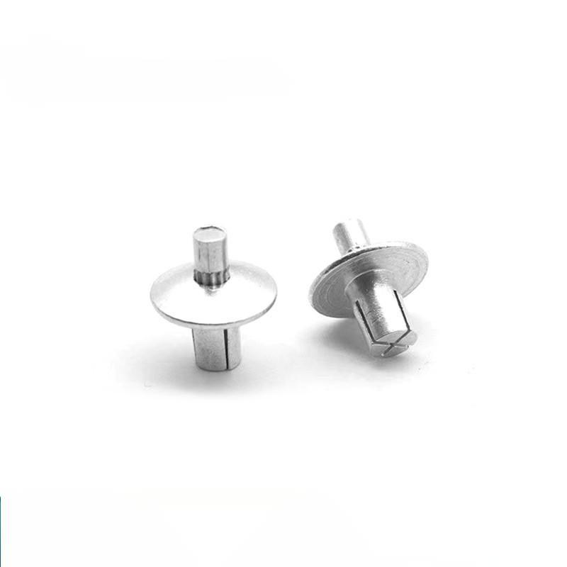 Rivet menembusi teras pelbagai bahan