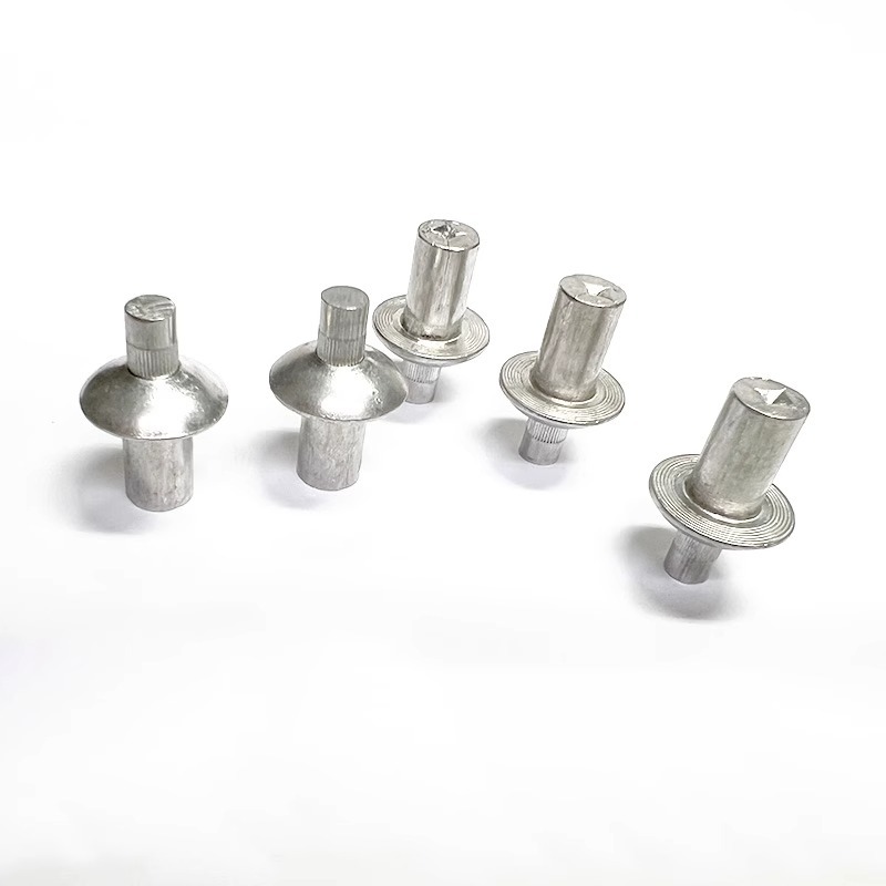 Pengeluaran Teras Teras Menembusi Rivet