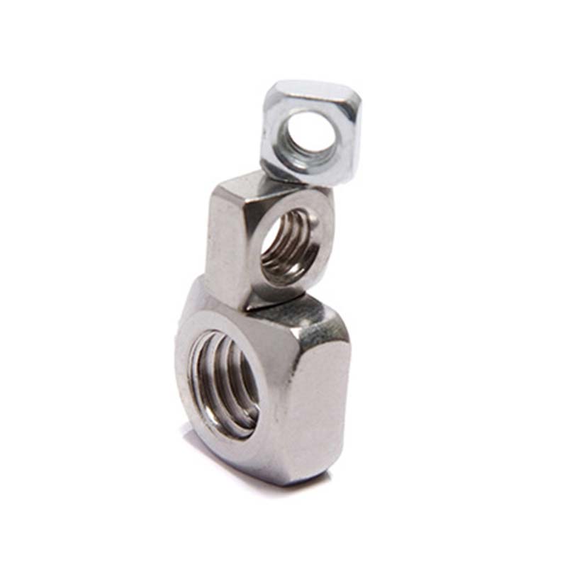 Kacang persegi di tepi